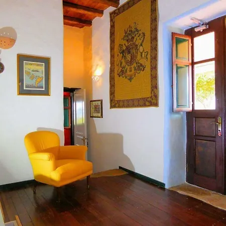 Сasa de vacaciones Via Savoia Agia Marina (Leros)